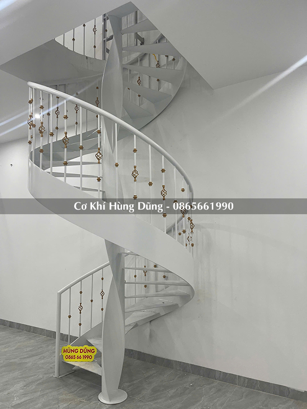 mẫu cầu thang xoắn ốc đẹp 7